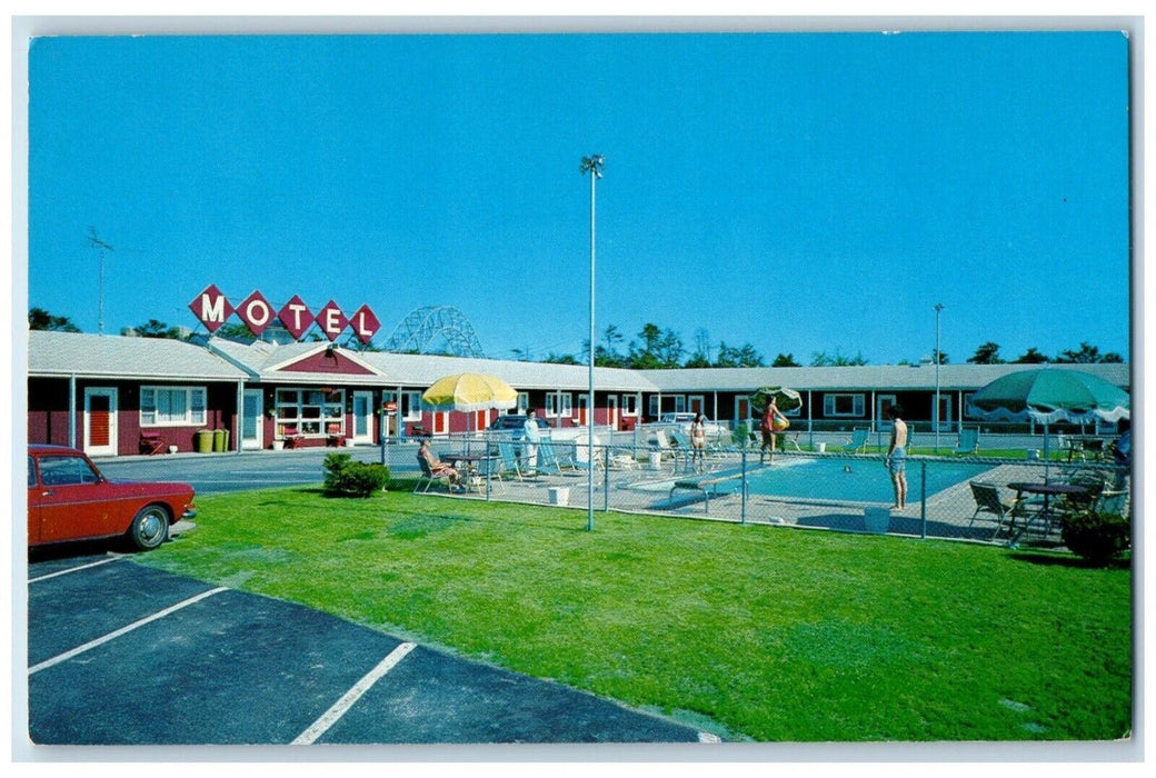 c1960's Redwood Motel Car Swimming Pool Buzzards Bay Massachusetts MA Postcard