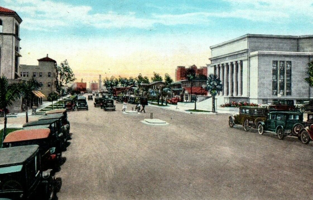 Biscayne Boulevard Cars Fifth Avenue Of The South Miami Florida FL Postcard