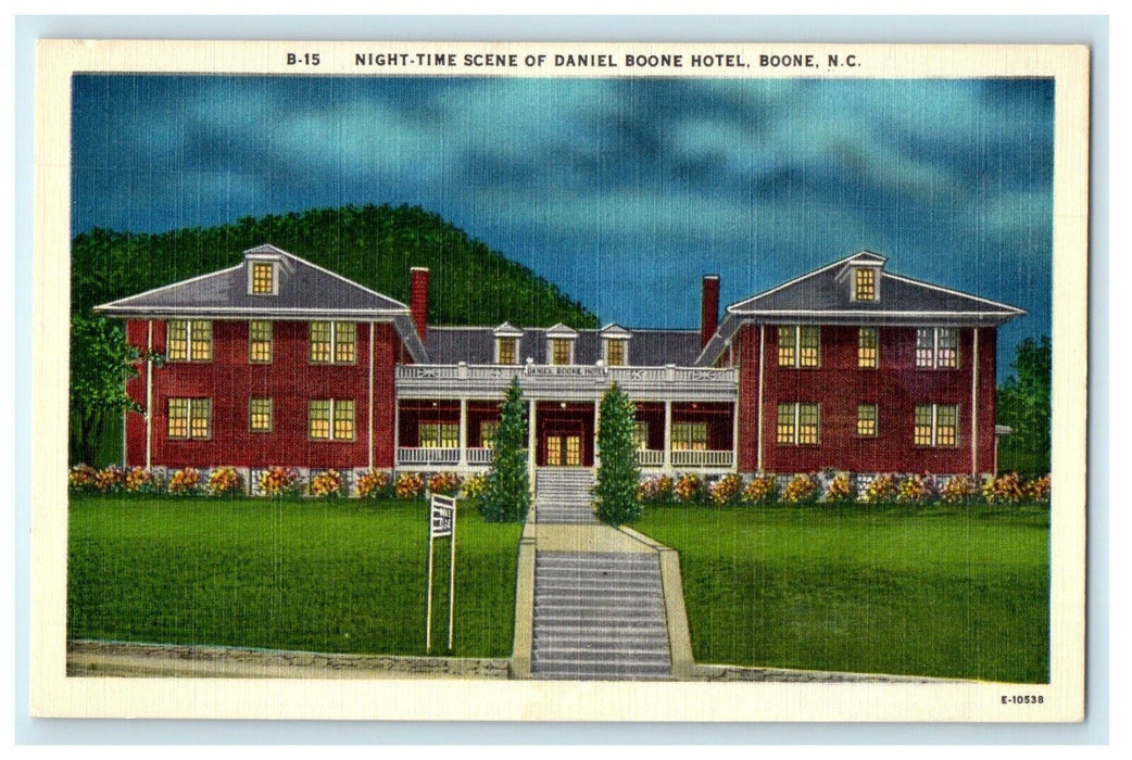 c1940's Night Time Scene Of Daniel Boone Hotel Boone North Carolina NC Postcard