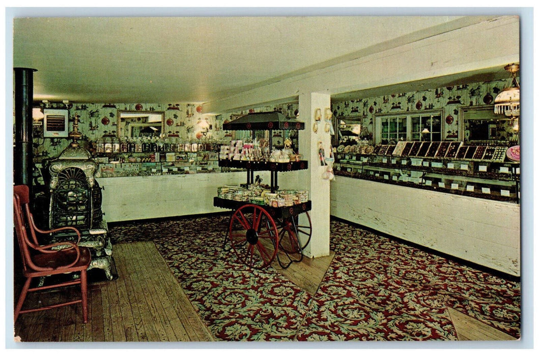 c1960s Wagon Wheel Candy Kitchen Rockton Illinois IL Vintage Postcard