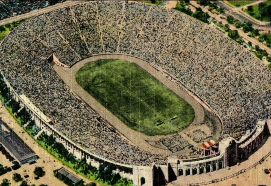 Greetings From California CA, Olympic Memorial Stadium Los Angeles Postcard