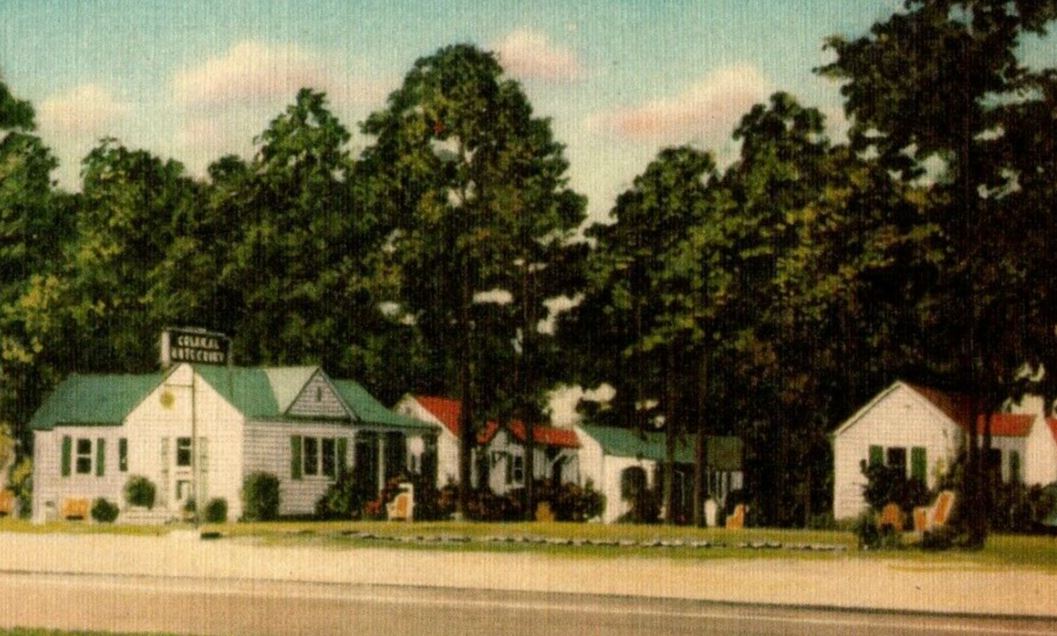 Colonial Auto Court 2 Miles North Of Fayetteville North Carolina NC Postcard