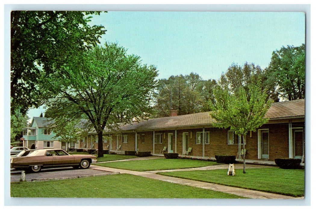 1945 Motel Jackson, 2505 Spring Arbor Road, Jackson Michigan MI Postcard