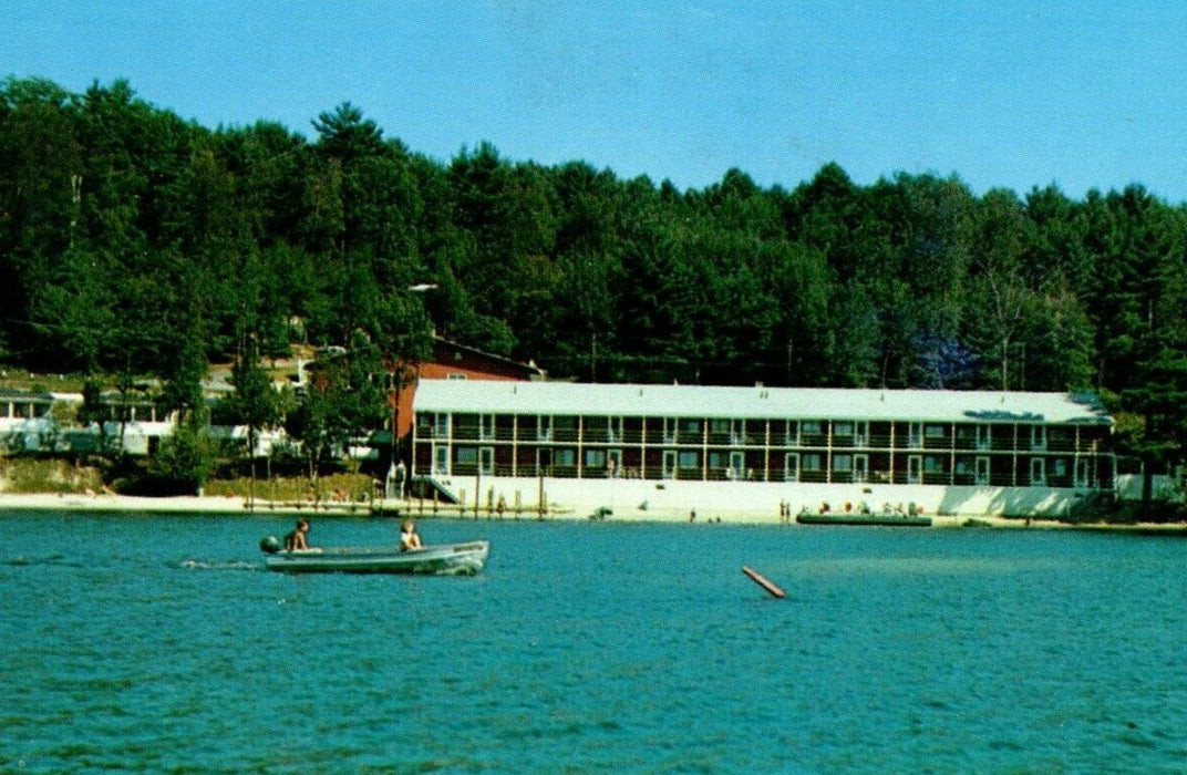 The Naswa Motel And Cottages Boat Weirs Beach New Hampshire NH Vintage Postcard