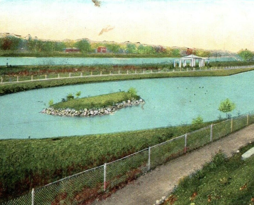 c1910 Duck Pond Sunken Gardens Sinnissippi Park Rockford Illinois IL Postcard