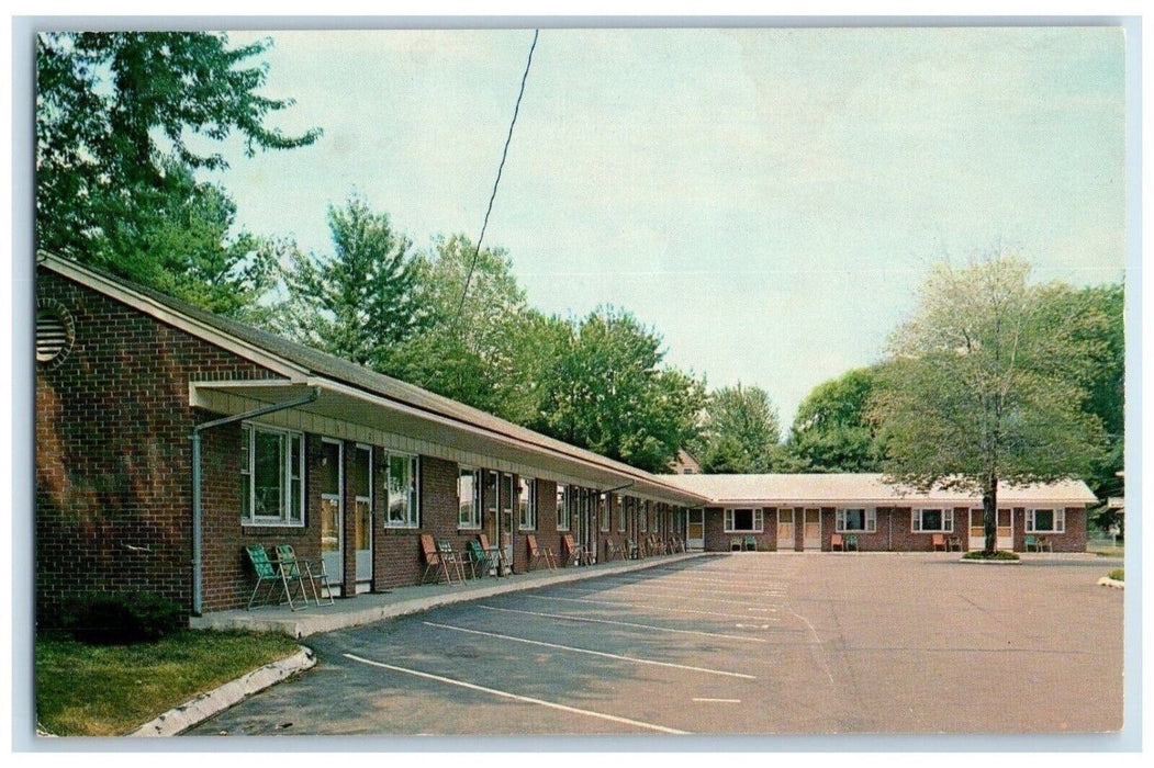 Elm Motel Russell Road U.S. Route 20 Westfield Massachusetts MA Vintage Postcard