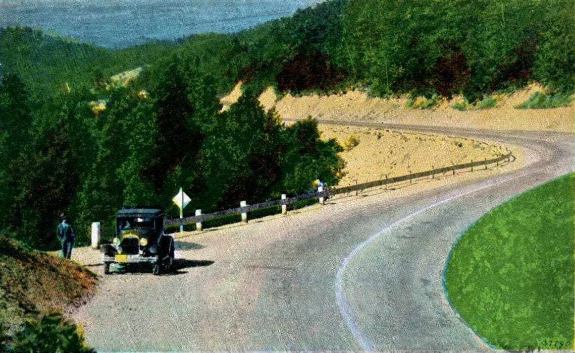 1935 US Highway No. 11 on Drapers Mountain Pulaski Virginia VA Posted Postcard