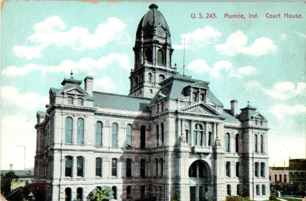 c1910s View of Court House Muncie Indiana IN Unposted Antique Postcard