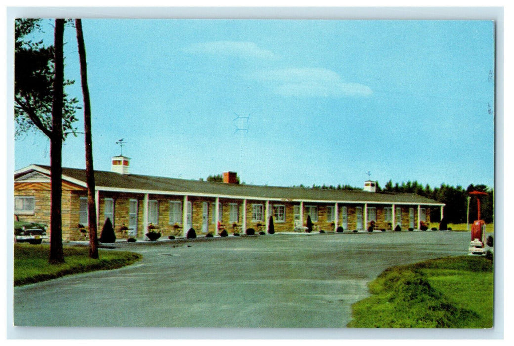 c1950 Front View, Grand Motel, Pembine, Wisconsin WI Advertising Postcard