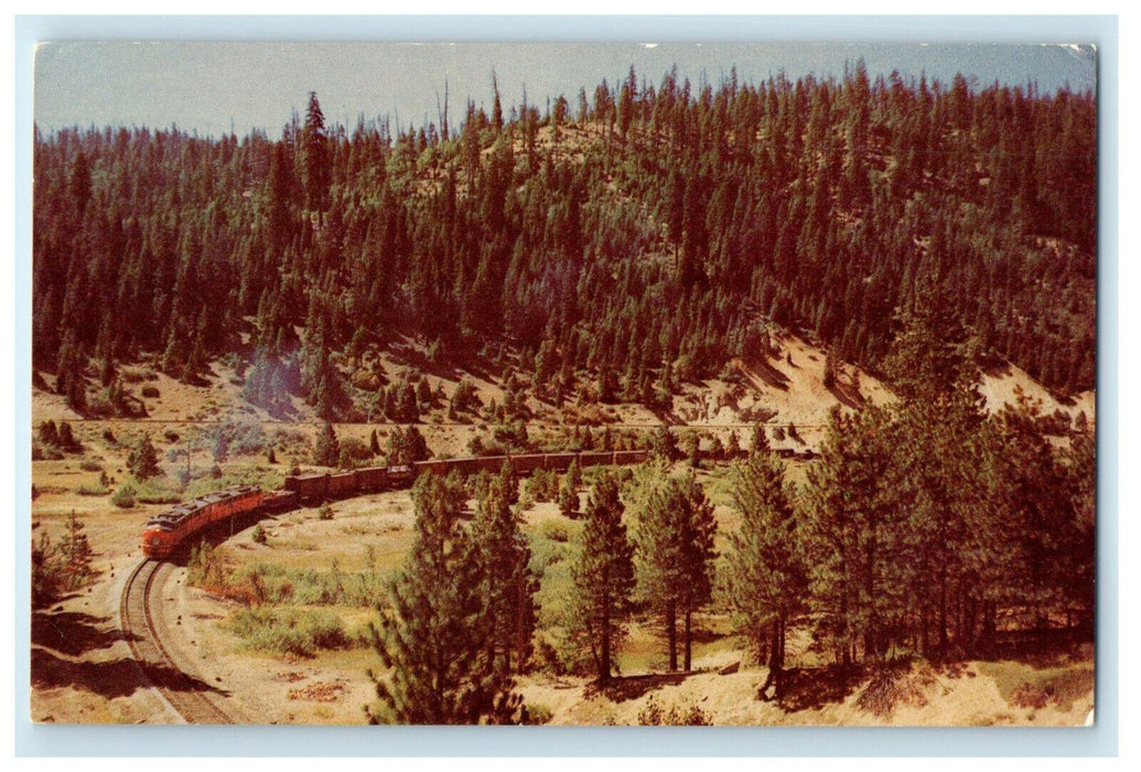 c1960 Feather River Canyon, Western Pacific Railroad Made Loop Postcard