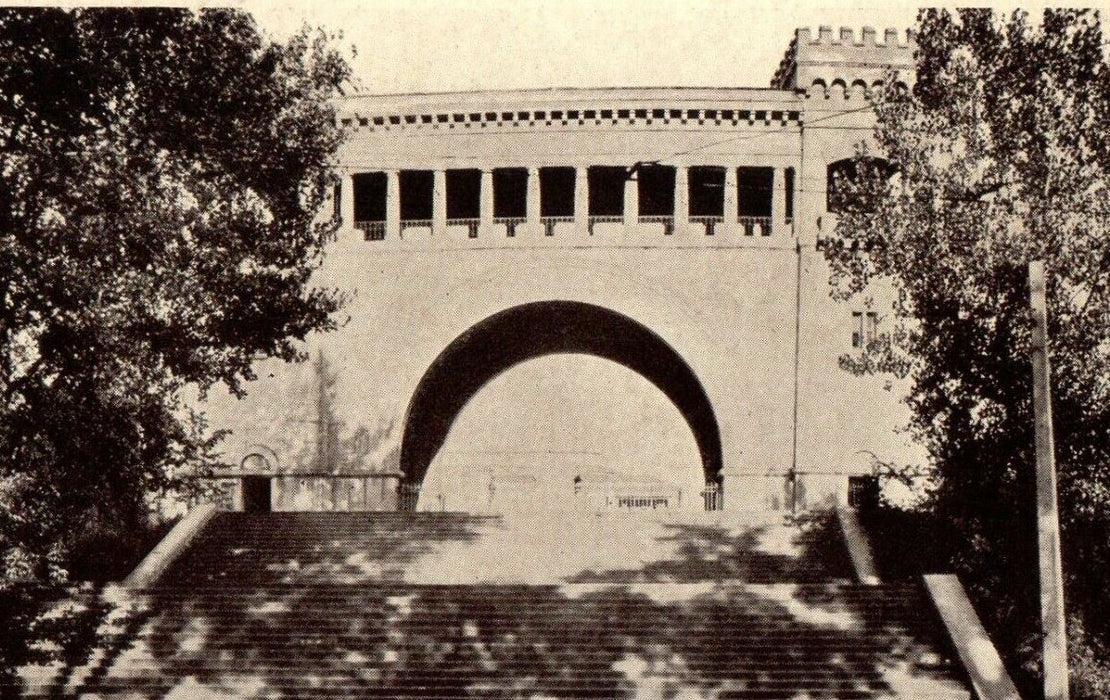 Entrance To Stadium University Syracuse New York NY Divided Back Postcard