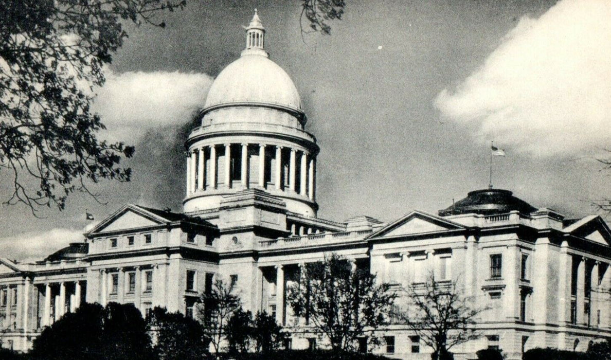 c1940's State Capitol Building Little Rock Arkansas AR Unposted Vintage Postcard
