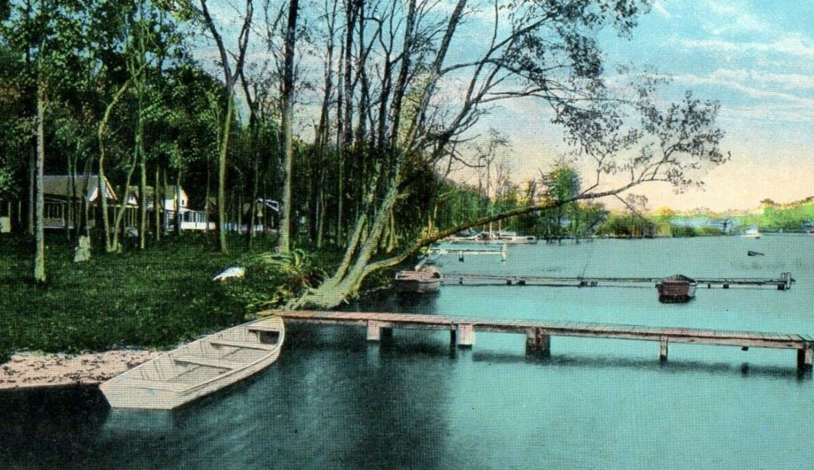 c1910 View Of Sylvan Lake Boat Pontiac Michigan MI Unposted Antique Postcard