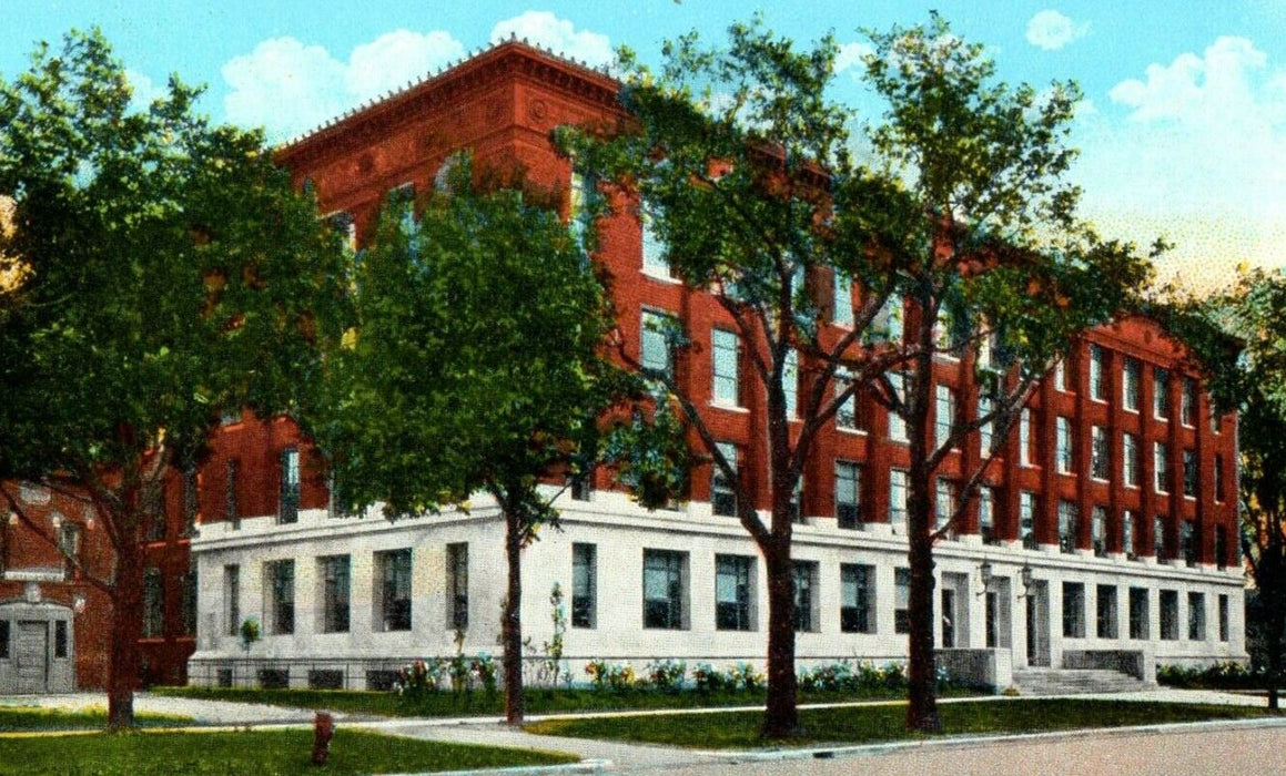 Ann Arbor MI, Engineering Shops And Laboratories University Of Michigan Postcard