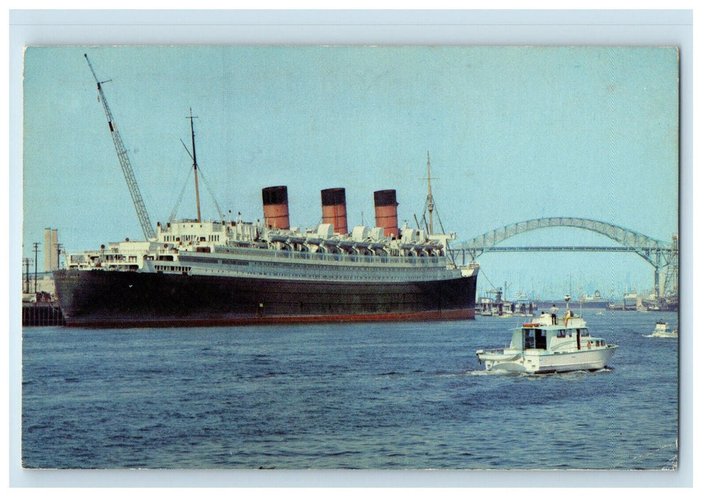 1973 Gerald Desmond Bridge Ship Scene Long Beach Harbor, Long Beach CA Postcard