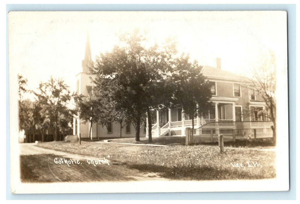 c1910 Street Scene - Catholic Church Lee Illinois RPPC Photo Antique Postcard