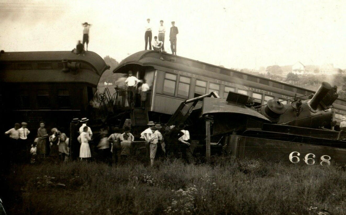 1912 C&NW Ry Chicago North Western Railway Train Crash RPPC Photo Postcard