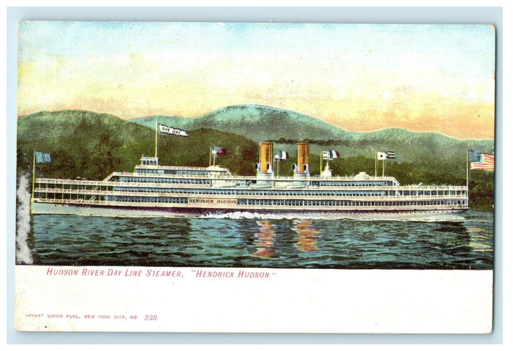 c1905 Hudson River NY, Day Line Steamer Hendrick Hudson Steamer Ship Postcard
