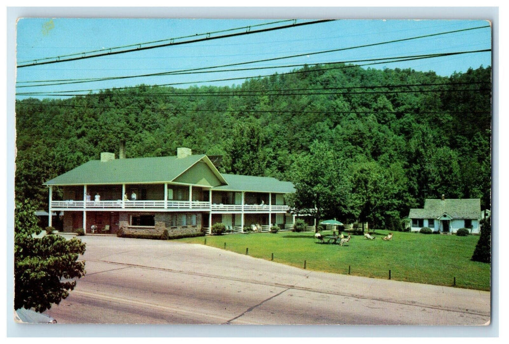1954 Gatlinburg TN, Whaley Motel Entrance To Great Smoky Mountains Postcard