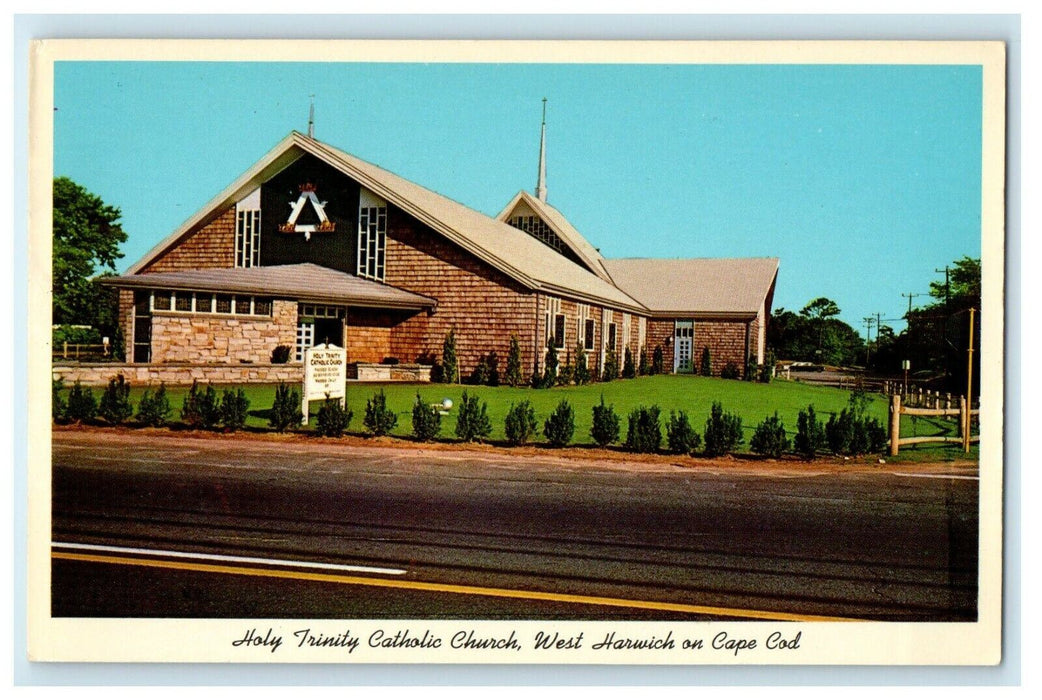 c1946 Holy Trinity Catholic Church, West Harwich on Cape Cod MA Postcard