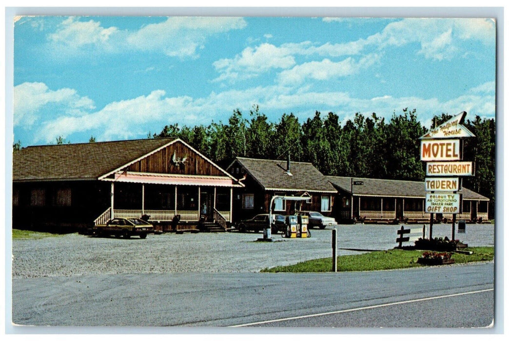 Halfway House Motel Restaurant Cars Gas Station Tarzwell Ontario Canada Postcard