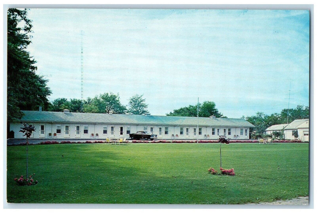 c1950's View Of Peters Motel And Car Ithaca Indiana IN Unposted Vintage Postcard