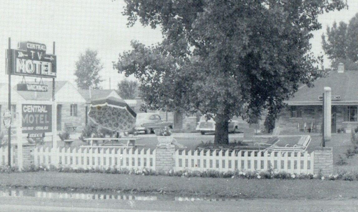 1956 View Of The Central Motel Toledo Ohio OH Unposted Vintage Postcard