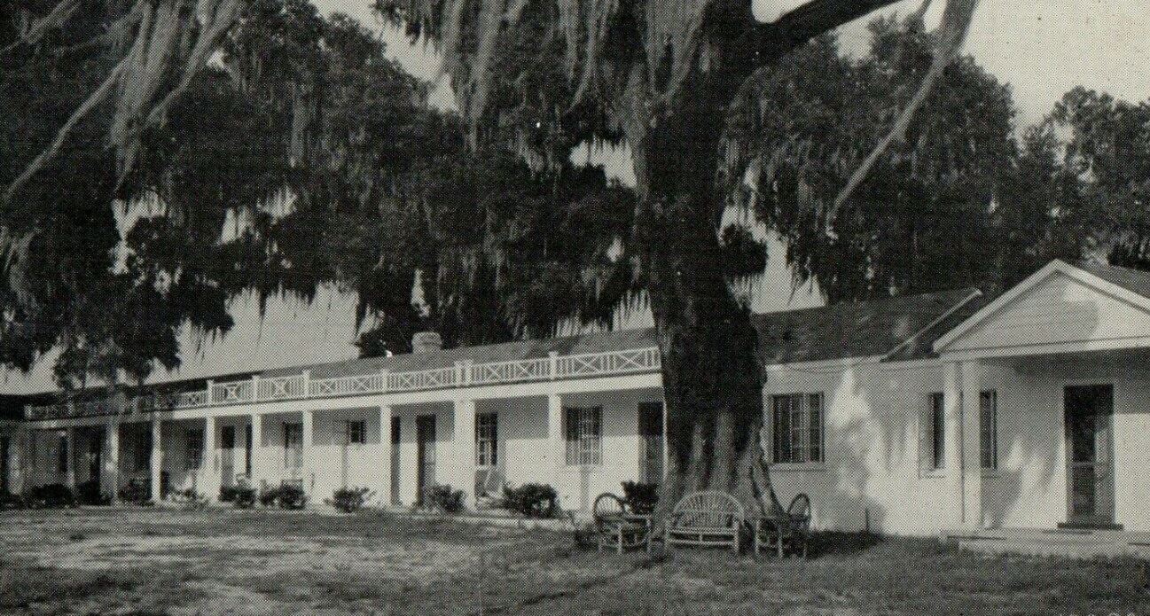 Gardens Corner Restaurant Motor Hotel Gardens Corner South Carolina SC Postcard