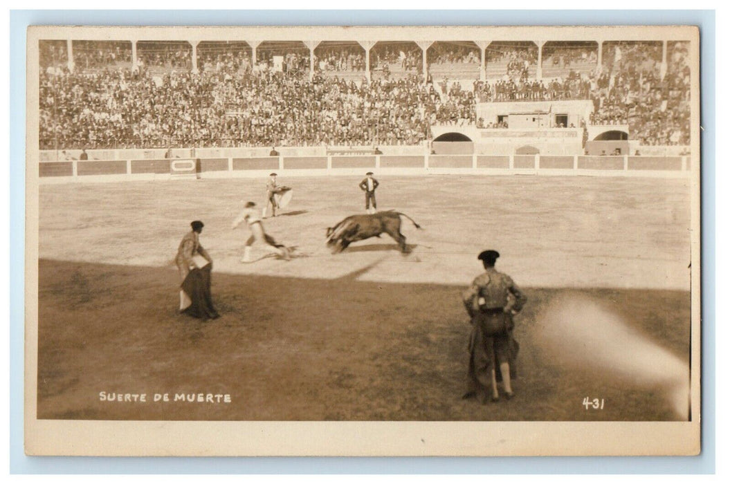 Suerte De Muerte Matador Bull Fighting Cadiz Spain RPPC Photo Unposted Postcard