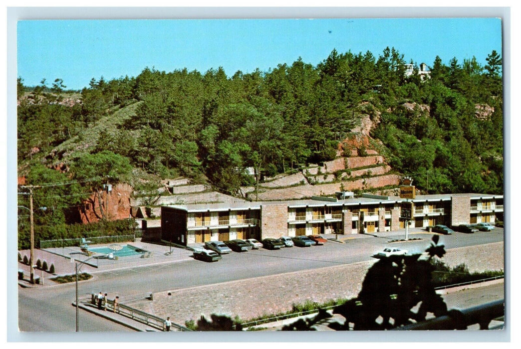 Inn By The River Downtown Hot Springs South Dakota SD, Cars Vintage Postcard