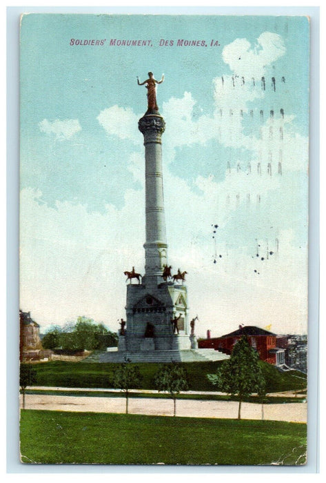 1914 A View Of Soldiers Monument Des Moines Iowa IA Posted Antique Postcard