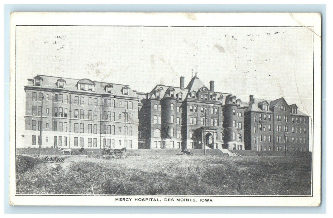 1910 View Of Mercy Hospital Des Moines Iowa IA Posted Antique Postcard
