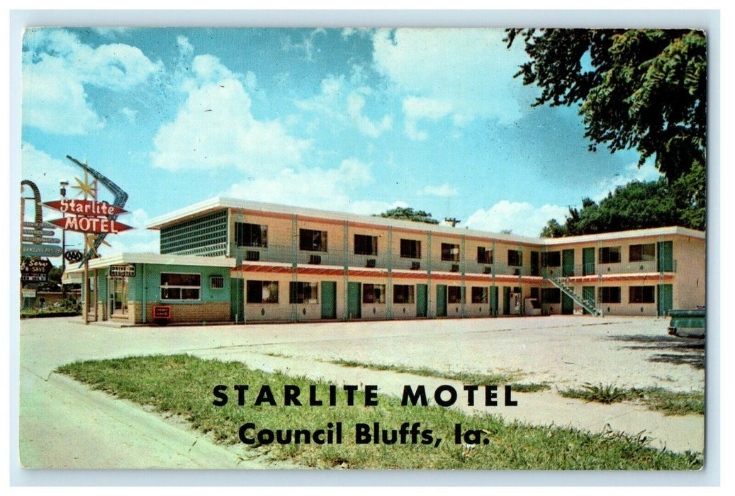 c1950's Starlite Motel Council Bluffs Iowa IA Unposted Vintage Postcard