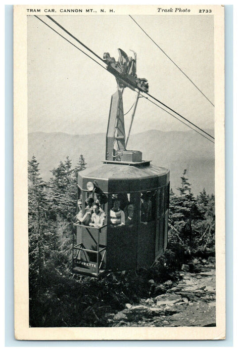 1940 People Riding a Tram Car, Cannon Mount New Hampshire, N.H. Vintage Postcard