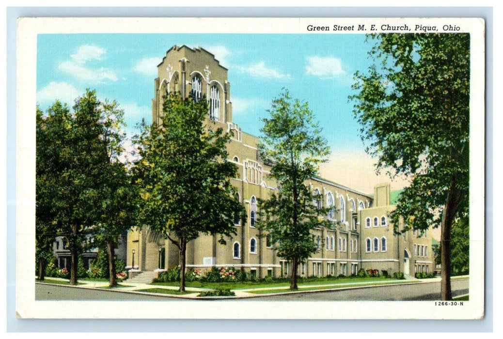 c1930's Green Street M.E. Church Street View Piqua Ohio OH Vintage Postcard