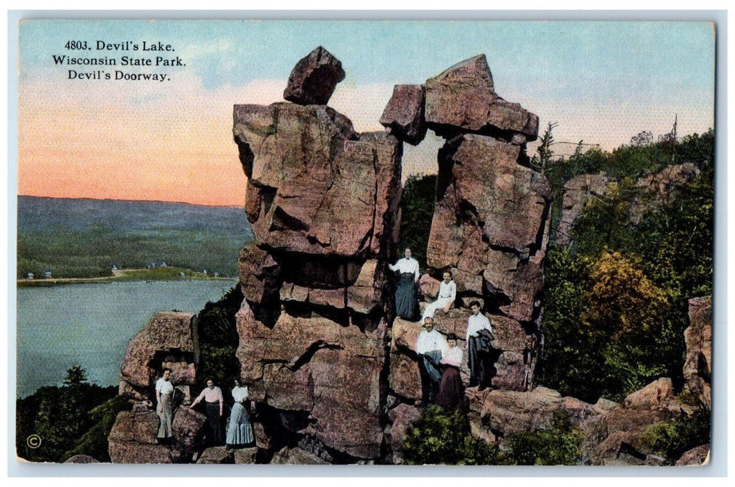 c1910 Devil's Lake Wisconsin State Park Devil's Doorway WI Posted Postcard