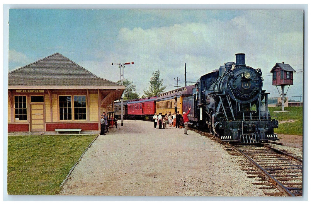 c1960's Train at National Railroad Museum Green Bay Wisconsin WI Postcard