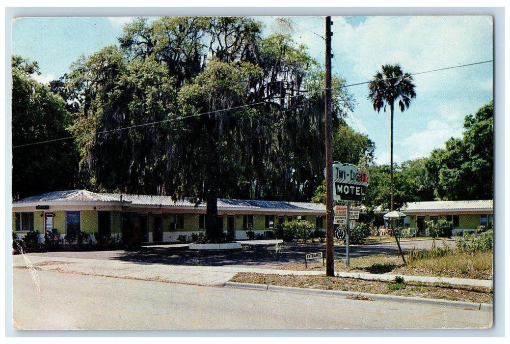 1960 Twi-light Motel Roadside Holly Hill Daytona Beach Florida FL Postcard