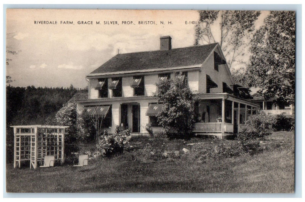 c1940's Riverdale Farm Grace M. Silver Bristol New Hampshire NH Postcard