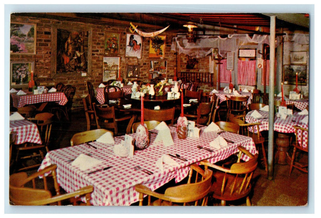 c1960's Dining Room at The Buccaneer Room Pirates House, Savannah GA Postcard