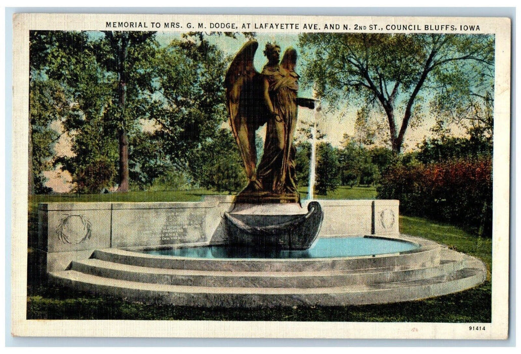 c1930's Memorial To MRS. G. M Dodge Statue Council Bluffs Iowa IA Postcard