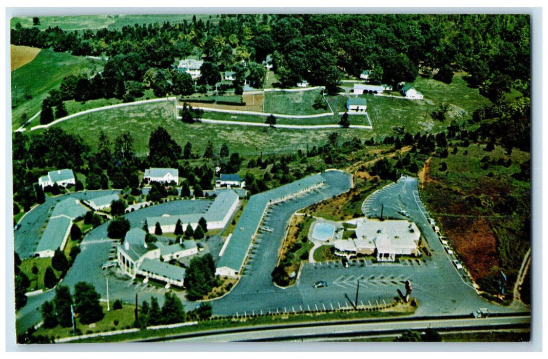 c1950's Town and Country Motor Lodge Charlottesville Virginia VA Postcard