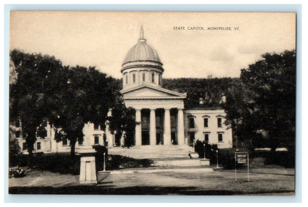 c1930's State Capitol Building Montpelier Vermont VT Unposted Vintage Postcard