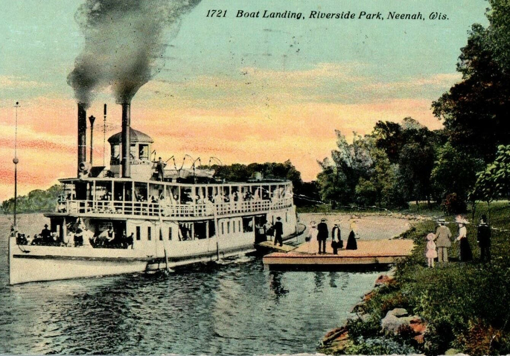 1910 Steamer Boat Landing, Riverside Park, Neenah, Wisconsin WI Antique Postcard