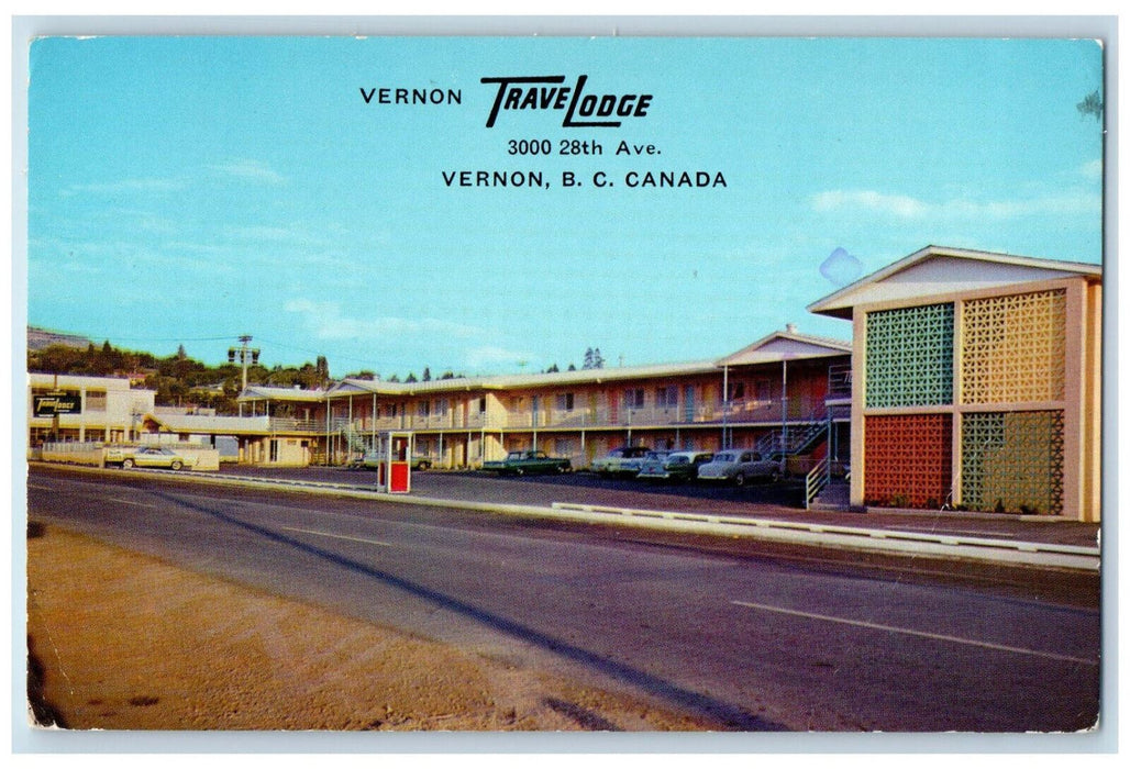 c1970's Vernon Travelodge Vernon British Columbia Canada Vintage Postcard