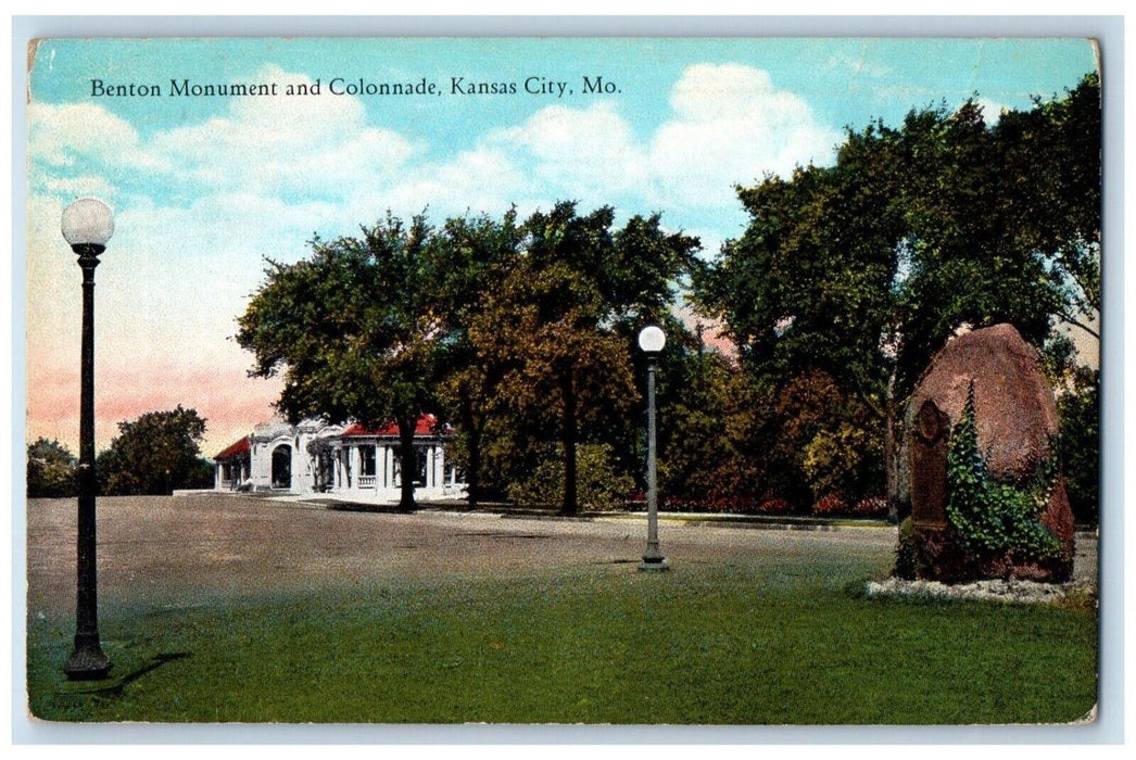 1928 Benton Monument And Colonnade Kansas City Missouri MO Vintage Postcard