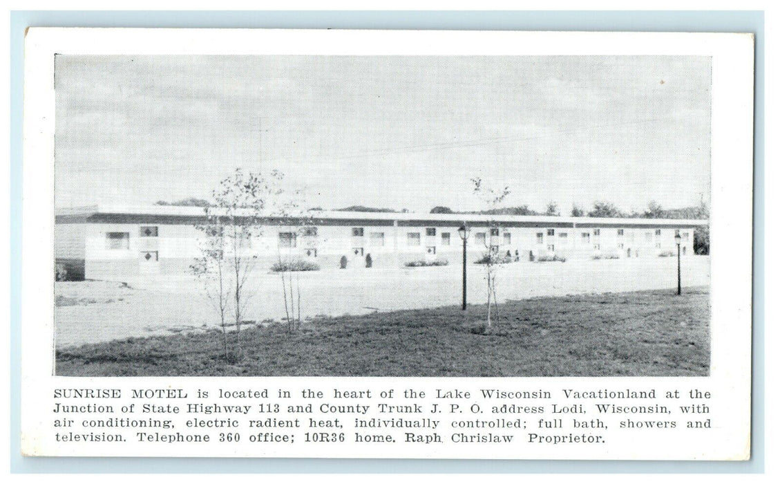 1930 Sunrise Motel in the Heart of Lake Wisconsin, Lodi, Wisconsin WI Postcard