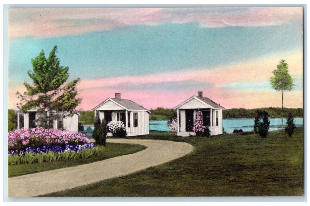 c1950's Chesley's State of Maine Cabins Kittery Maine ME Handcolored Postcard