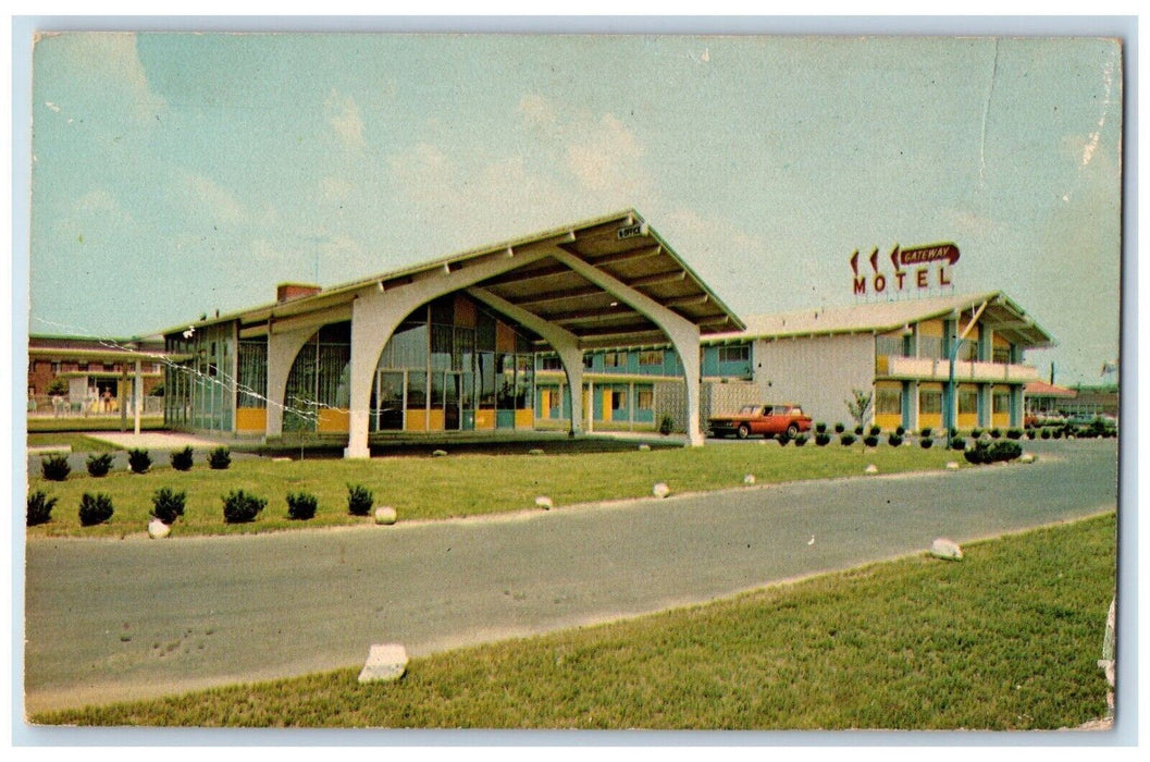 c1950's Gateway Motor Inn Hotel New Castle Delaware DE Unposted Vintage Postcard