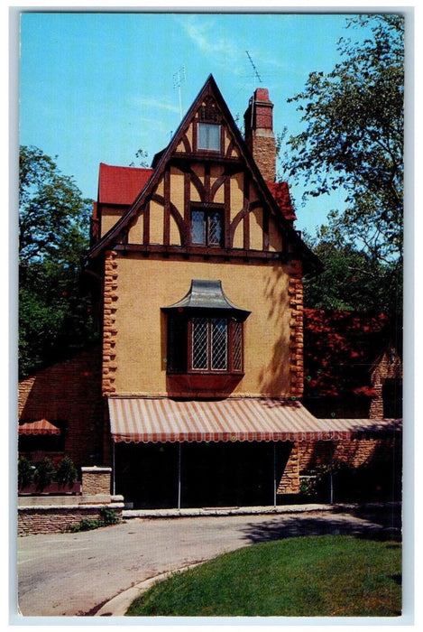 Wabash Country Club House Front View Indiana IN Vintage Unposted Postcard